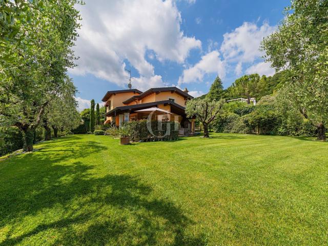 Casa in vendita a Lonato, Lombardia