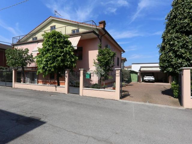 Casa in vendita a Castelletto, Roverbella