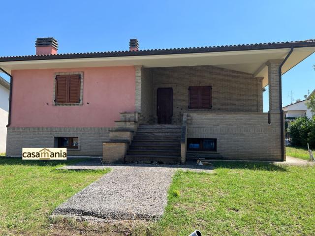 Casa in vendita a Pantana, Marche