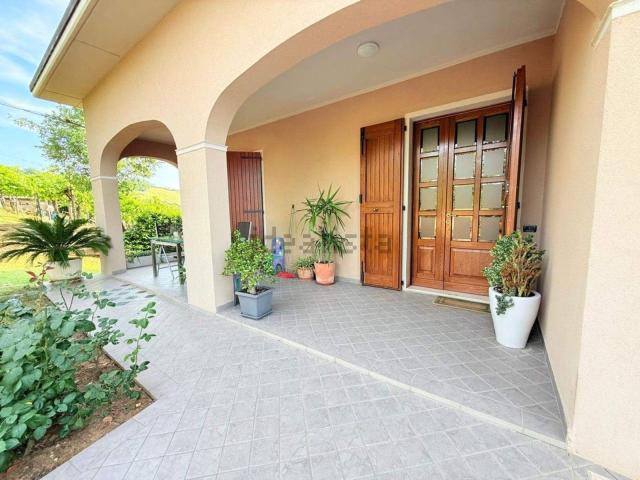 Casa in vendita a Quartiere Fiorano Centro, Fiorano Modenese
