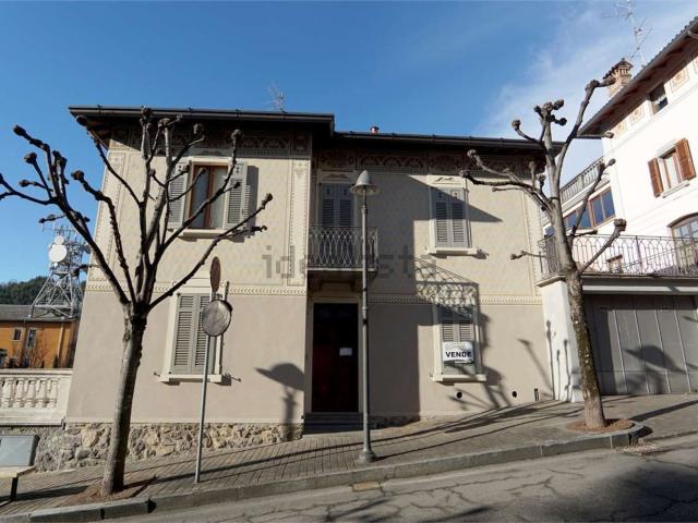 Casa in vendita a Clusone, Lombardia