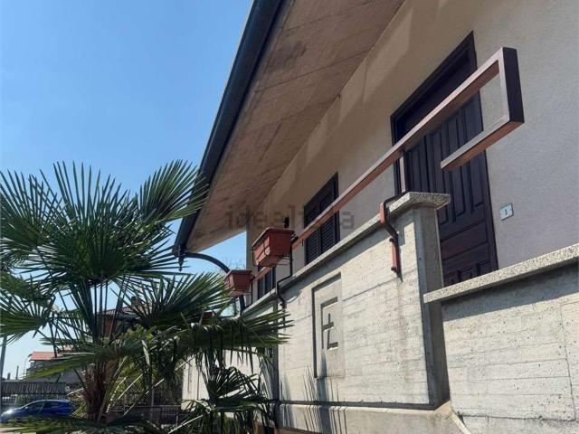 Casa in vendita a Villa, Cassano Magnago