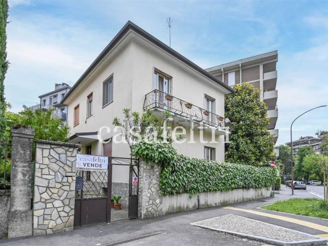 Casa in vendita a Loreto, Bergamo