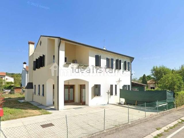 Casa in vendita a Bavaria, Nervesa della Battaglia