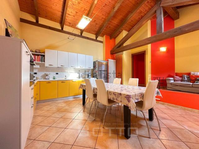 Casa in vendita a Piemonte, Vercelli