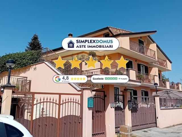 Casa in vendita a Veroli, Lazio