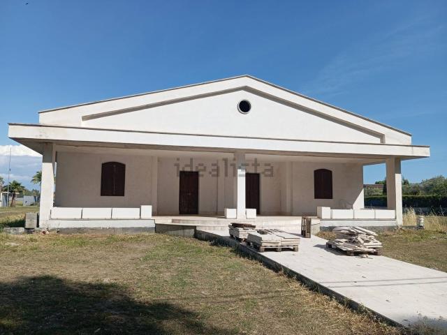 Casa in vendita a Latina, Lazio