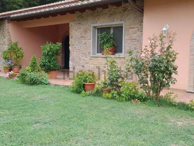 Casa in vendita a Unione di Comuni Valdarno e Valdisieve, Londa