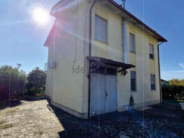 Casa in vendita a Bassa Reggiana, Re