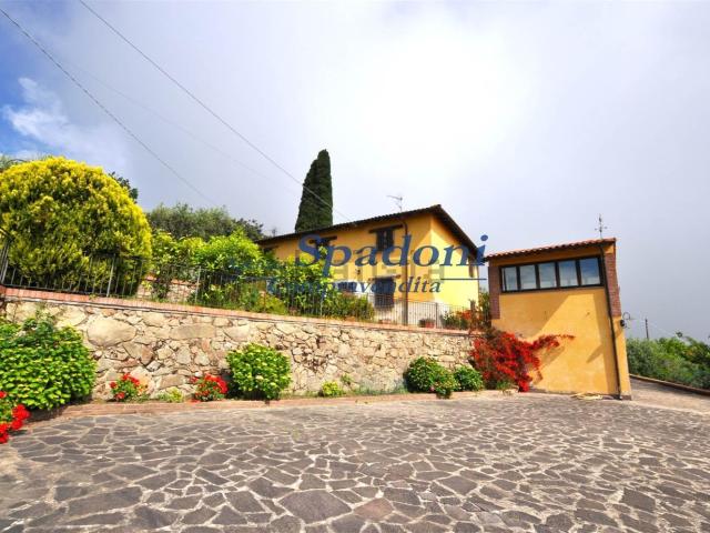 Casa in vendita a Pescia, Monte a Pescia