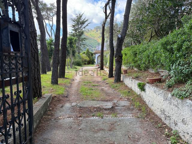 Casa in vendita a Marotta, Messina