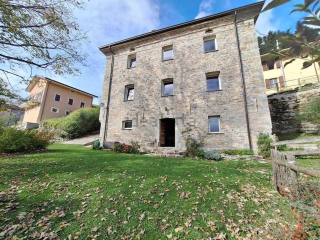 Casa in vendita a Bedonia, Reggio Emilia