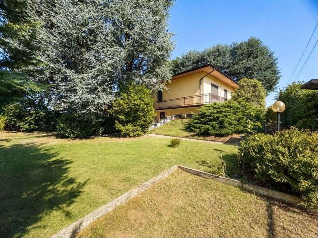 Casa in vendita a Buscate, Milano