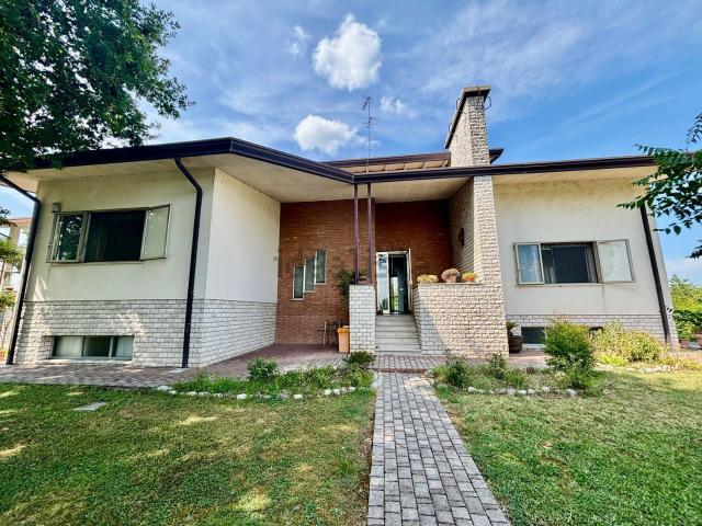 Casa in vendita a Pasiano di Pordenone / Pasian di Pordenon, Pasiano di Pordenone
