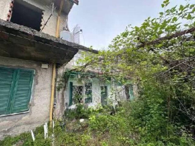 Casa in vendita a Corsanico, Montignoso