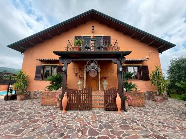 Casa in vendita a Masullo, Quarto