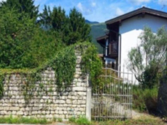 Casa in vendita a Villotta / Vilote, Aviano / Davian