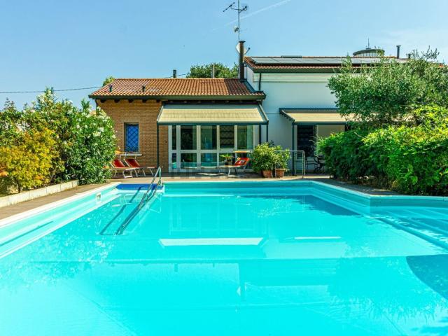 Casa in vendita a Unione Alto Ferrarese, Cento