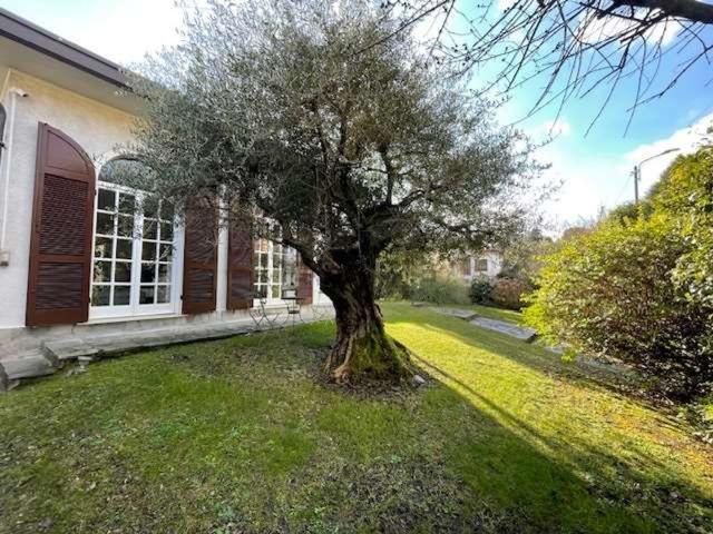 Casa in vendita a Barlassina, Lombardia