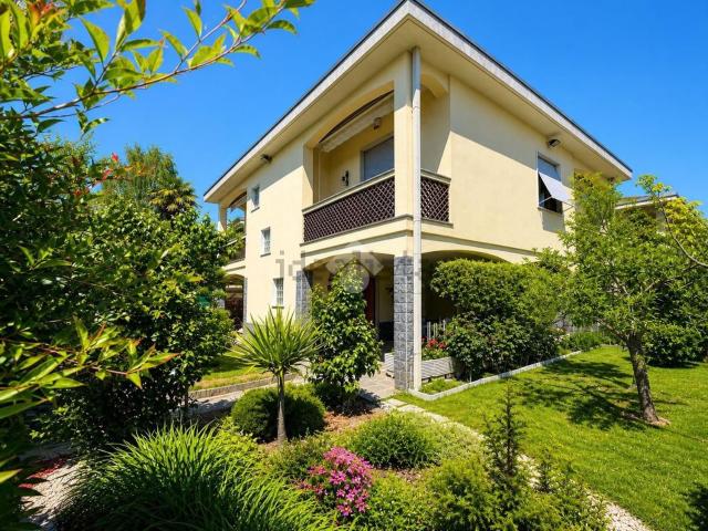 Casa in vendita a Cassina Pertusella, Caronno Pertusella