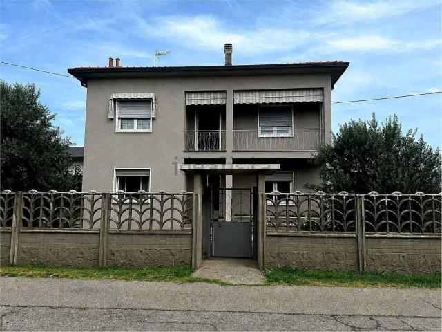 Casa in vendita a Bergoro, Fagnano Olona