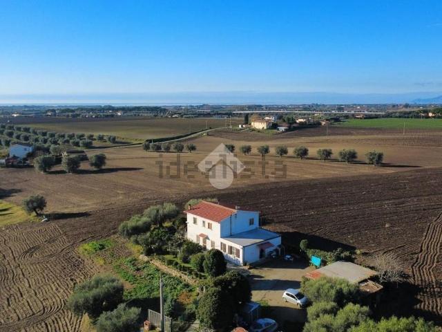 Casa in vendita a Montalto Di Castro, Lazio