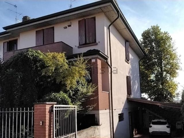 Casa in vendita a Pianura Reggiana, Re