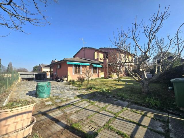 Casa in vendita a Roncaro, Lombardia
