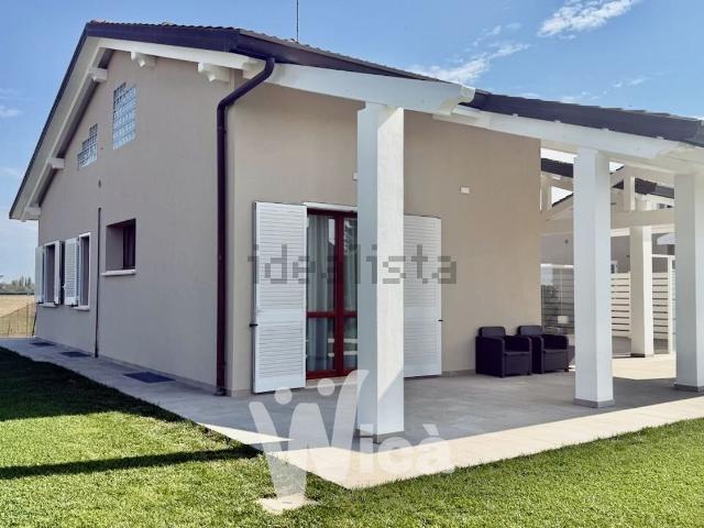 Casa in vendita a Cannucceto, Cesenatico