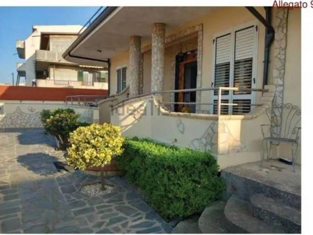 Casa in vendita a Calabria, Reggio Calabria