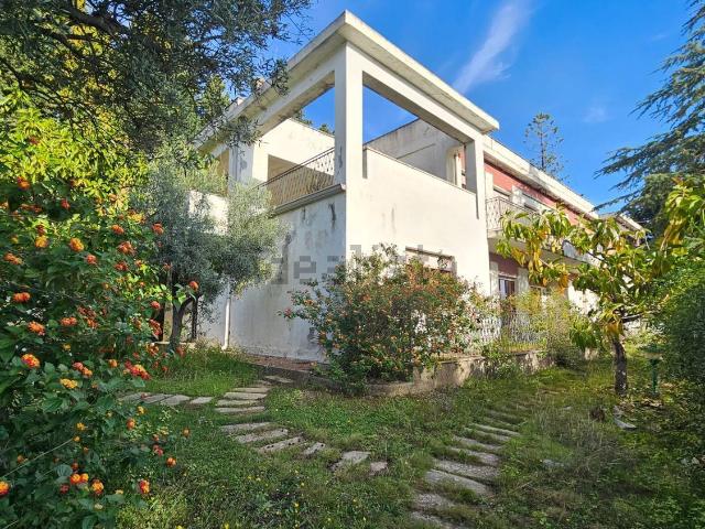 Casa in vendita a Calabria, Catanzaro