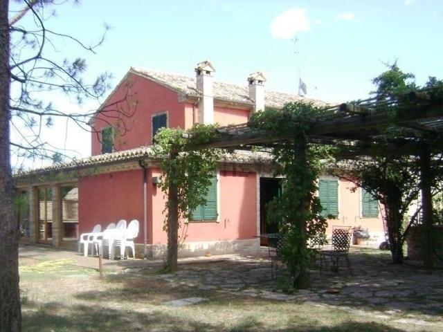 Casa in vendita a Marche, Macerata