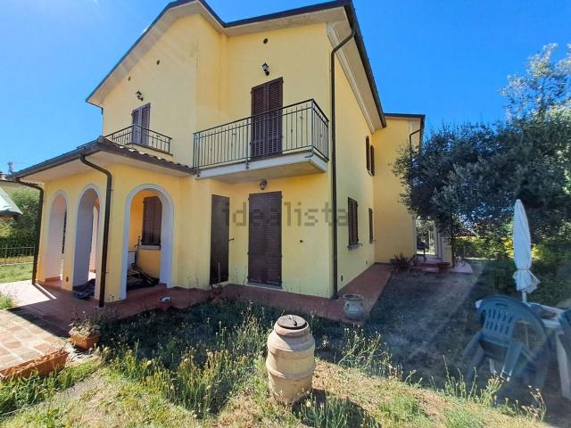 Casa in vendita a Tuoro Sul Trasimeno, Umbria