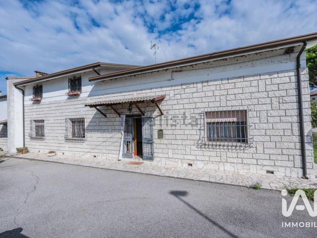 Casa in vendita a Ambrogio, Copparo