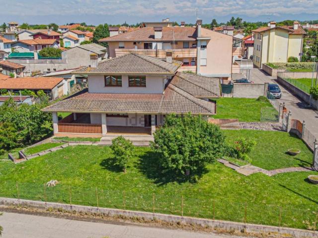 Casa in vendita a Rivignano / Rivignan, Rivignano Teor / Rivignan Teôr