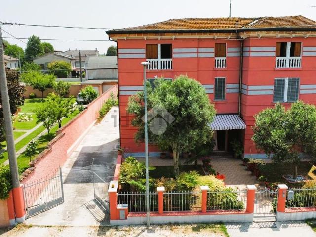 Casa in vendita a Ponte Travetti, Bagnolo San Vito