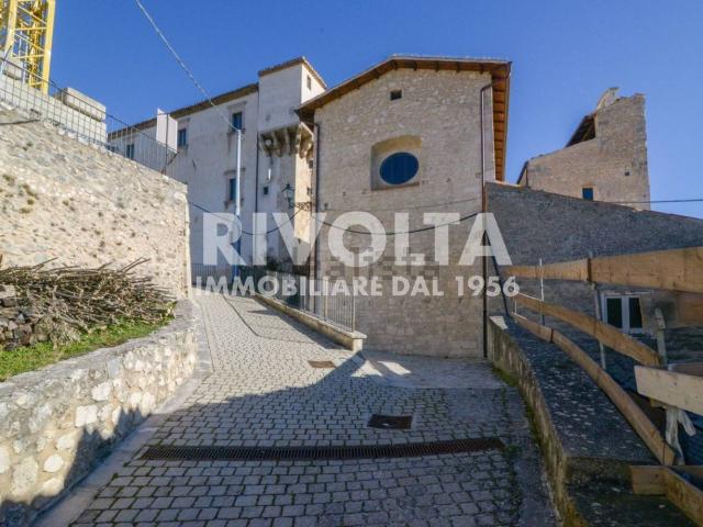 Casa in vendita a Navelli, Abruzzo