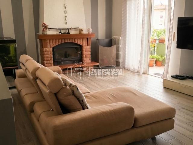 Casa in vendita a Vermezzo, Vermezzo con Zelo