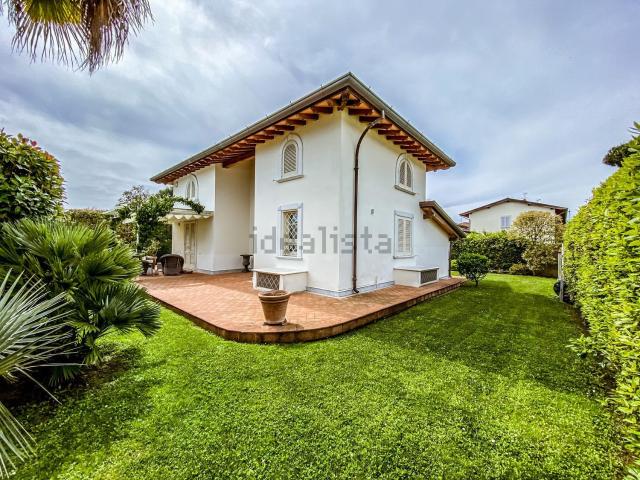 Casa in vendita a Tonfano, Toscana