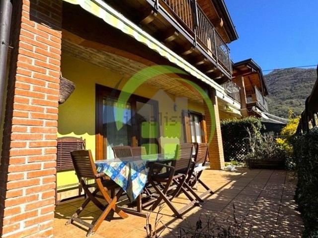 Casa in vendita a Albino, Lombardia