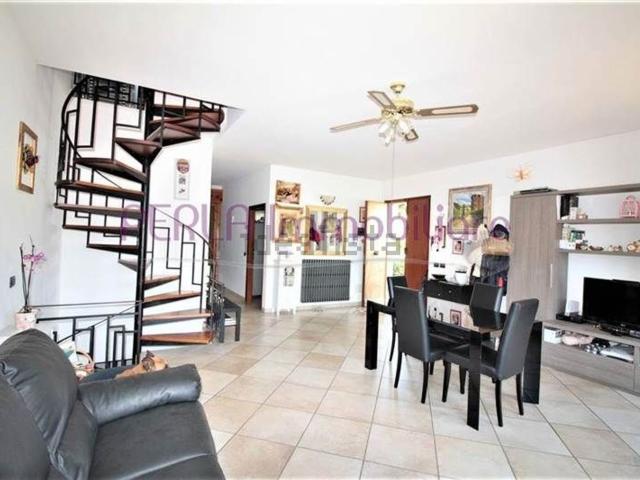 Casa in vendita a Follonica, Toscana