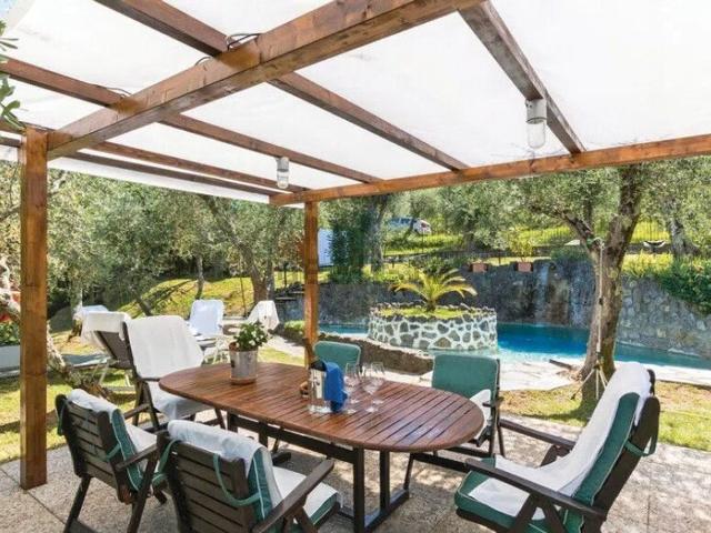 Casa in vendita a Marignana, Camaiore