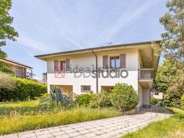 Casa in vendita a Longuelo, Bergamo