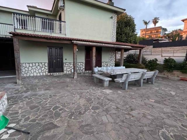 Casa in vendita a Pozzuoli, Campania