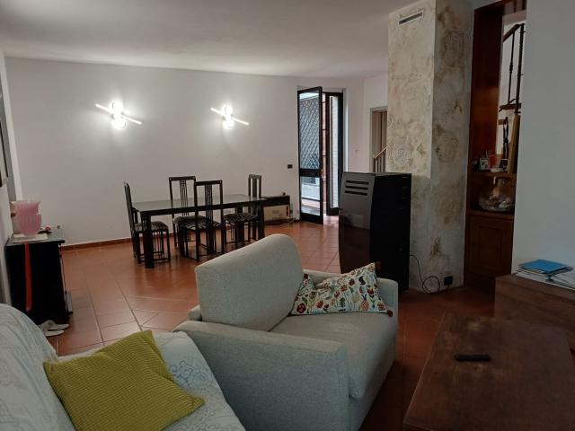 Casa in vendita a Podenzano, Reggio Emilia
