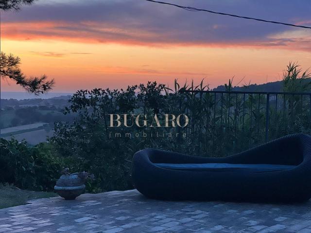 Casa in vendita a Aspio, Ancona