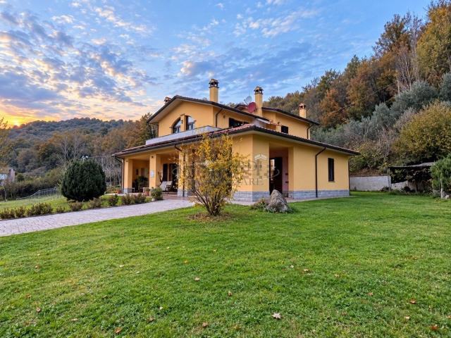 Casa in vendita a Le Ville, Monterchi