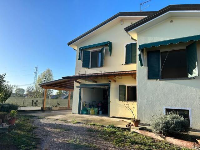 Casa in vendita a Sant'Apollinare, Rovigo