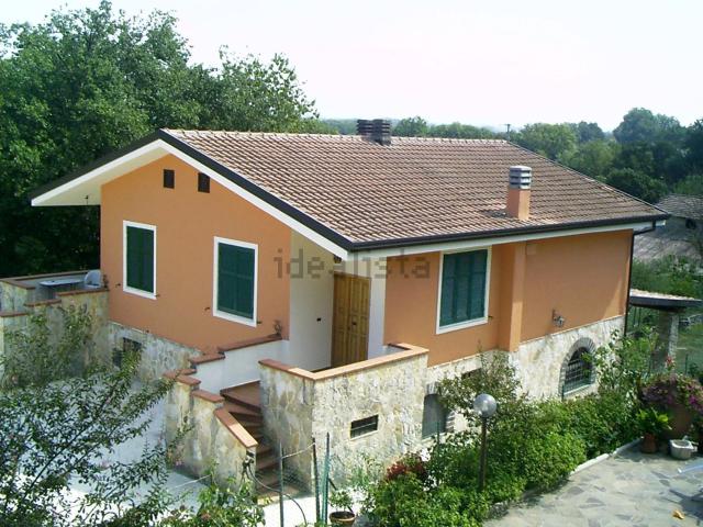 Casa in vendita a Morolo, Lazio
