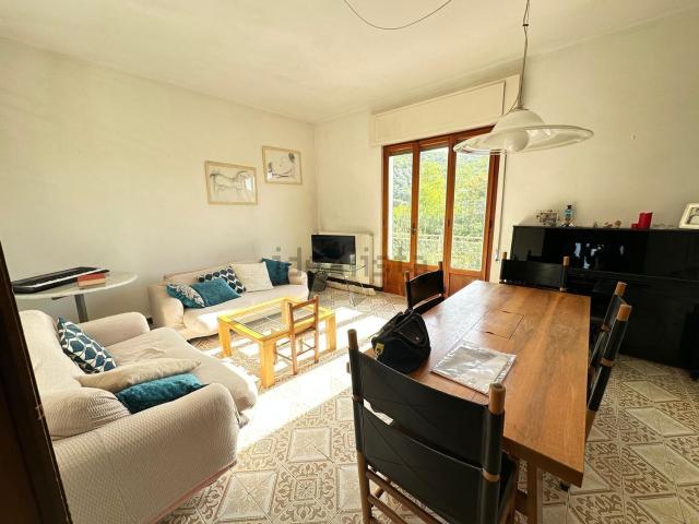 Casa in vendita a Dogana, Luni